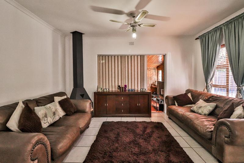 3 Bedroom Property for Sale in Bellville Western Cape